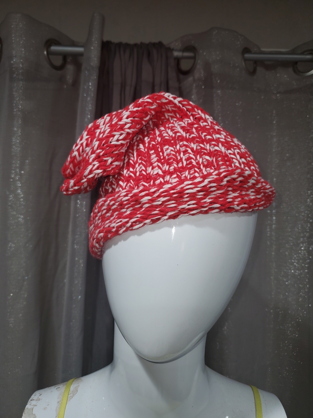 Red & White Marled Knit Slouchy Beanie Hat Made With GLOW yarn